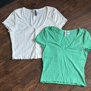 Two crop tops H&M